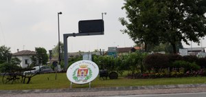 Aiuole fiorite 2019 5 015.jpg