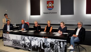 ACalcio femminile contro violenza 006.jpg