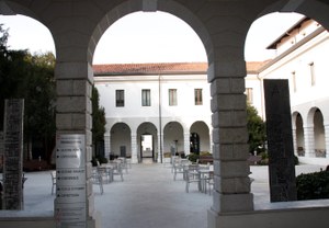 Biblioteca 021.JPG