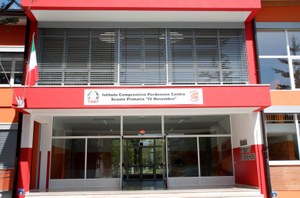 Scuola IV Novembre F117.jpg